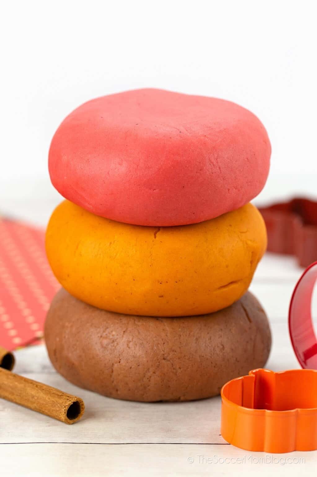 Fall Playdough 1 1023x1536